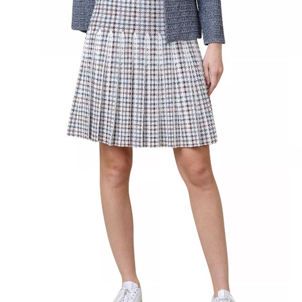 Chic A-Line Checkered Skirt in Gray and White